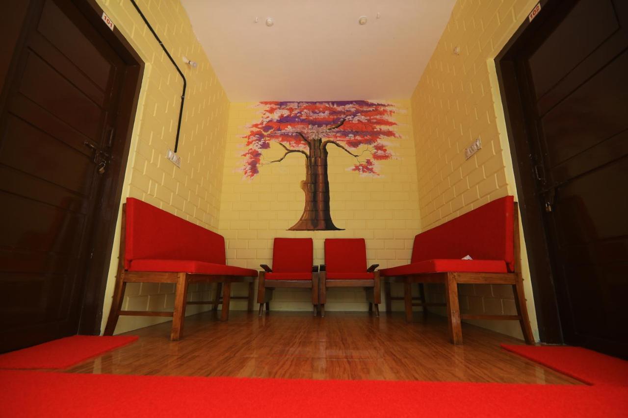 Cloud Nine Inside Hotel Варкала Екстериор снимка